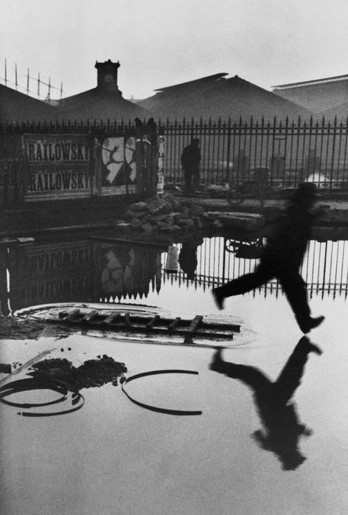 앙리 카르티에 브레송, 프랑스 파리, 생 라자르 역 후문, 흑백인화, 1932
