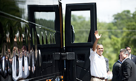 오바마 대통령이 3일 일정으로 중서부를 돌며 버스투어를 다녔다