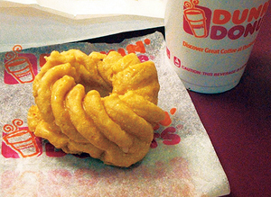 던킨의 프렌치 크룰러 도넛