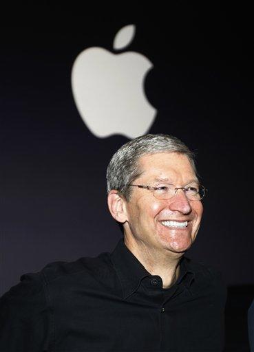 2011년 연봉 약 4억달러로 역사상 가장 높은 액수의 급여를 받은 애플의 팀쿡