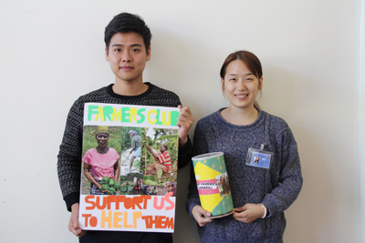 장원태(좌), 안은지(우) 학생이 브라질 자원봉사를 위해 펀드레이징을 시작했다
