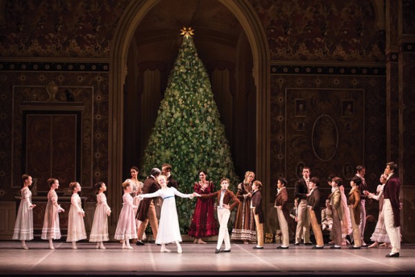보스톤 발레단의 연말 할러데이 공연 ‘호두까기인형(Nutcracker)’이 오페라 하우스(The Opera House)에서 오는 27일부터 12월30일까지 공연된다