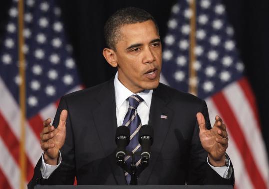버락 오바마 대통령이 재정 적자 감축을 위한 장기 플랜을 발표하고 있다