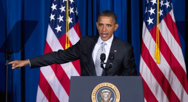 버락 오바마 대통령은 일자리 창출 법안 통과가 좌절 되었지만 계속해서 추진할 것이라고 밝혔다