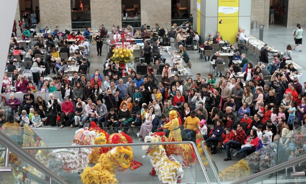 보스톤키술관 1층 메인 홀에서 열린 중국 사자탈춤 공연. (사진=보스톤코리아)