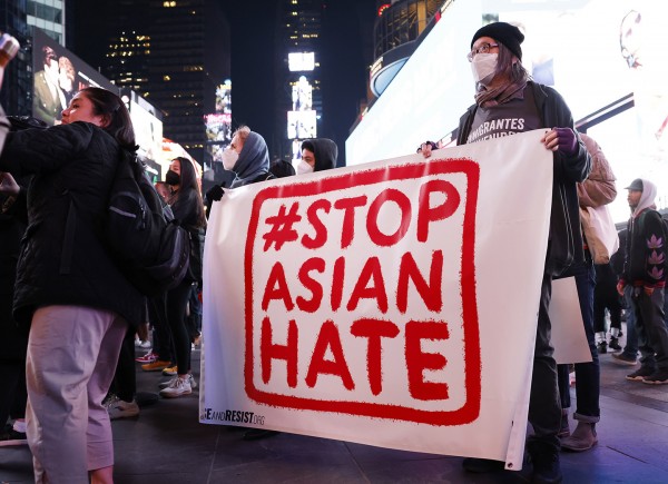 지난 3월 뉴욕시 타임스스퀘어에서 열린 아시아계 여성에 대한 증오범죄 규탄 집회